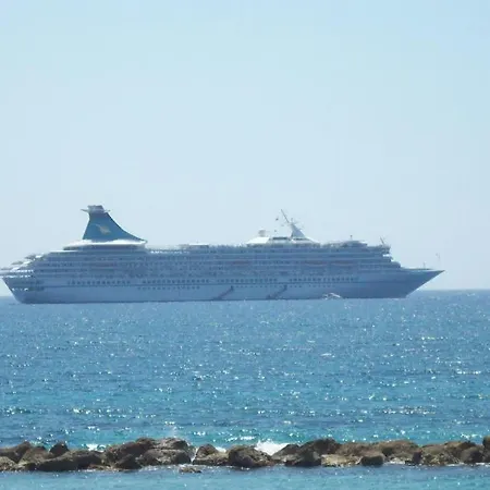 Central Gem - 10 Min Walk To The Sea, Harbor And Mall Paphos